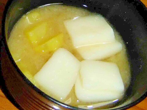 さつまいもとはんぺんのお味噌汁